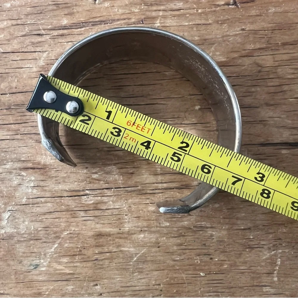 Silver metal Textured Cuff Bracelet classic design and great vintage style